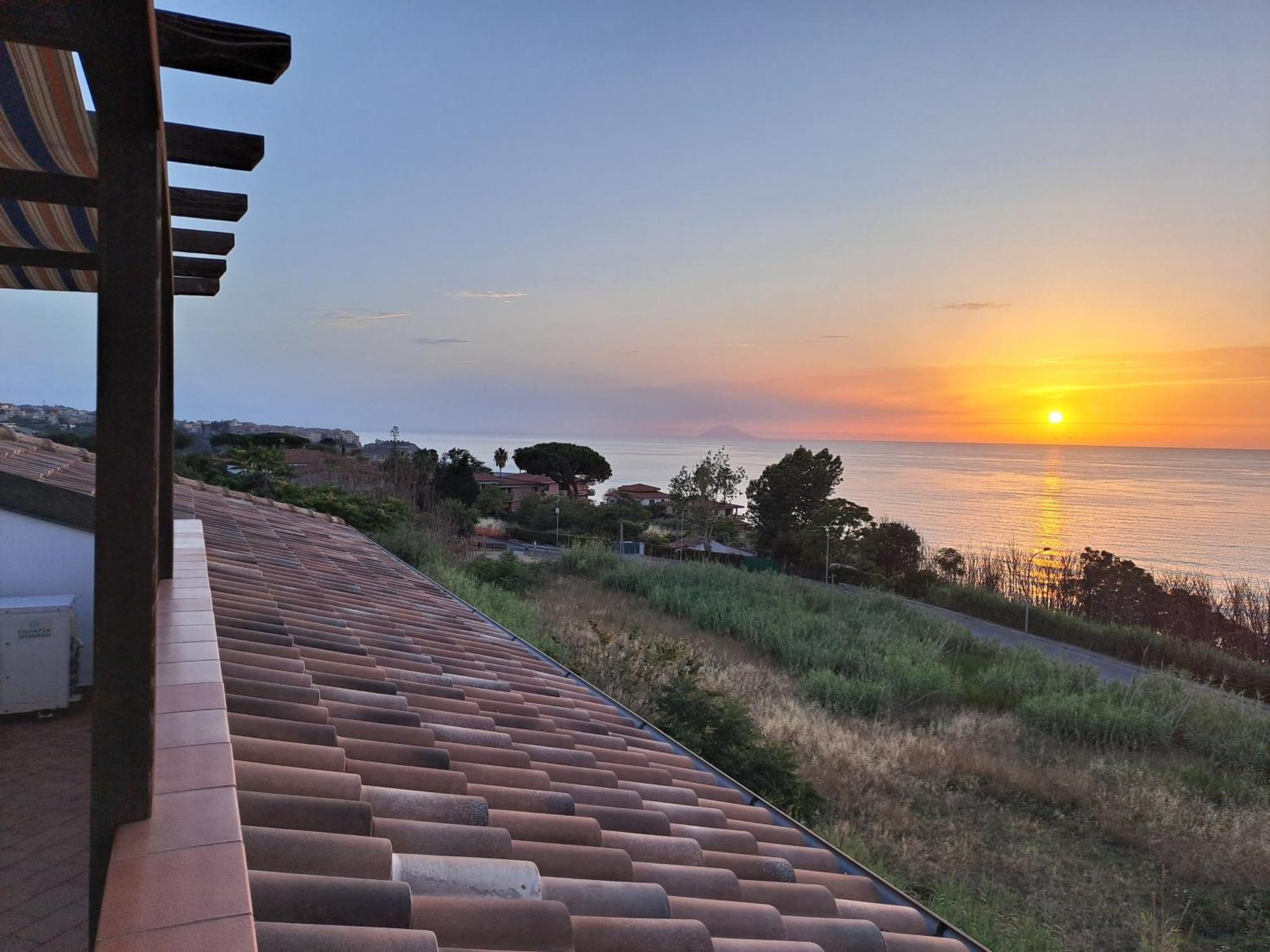Appartamento Terrazza Michelino Parghelia Esterno foto